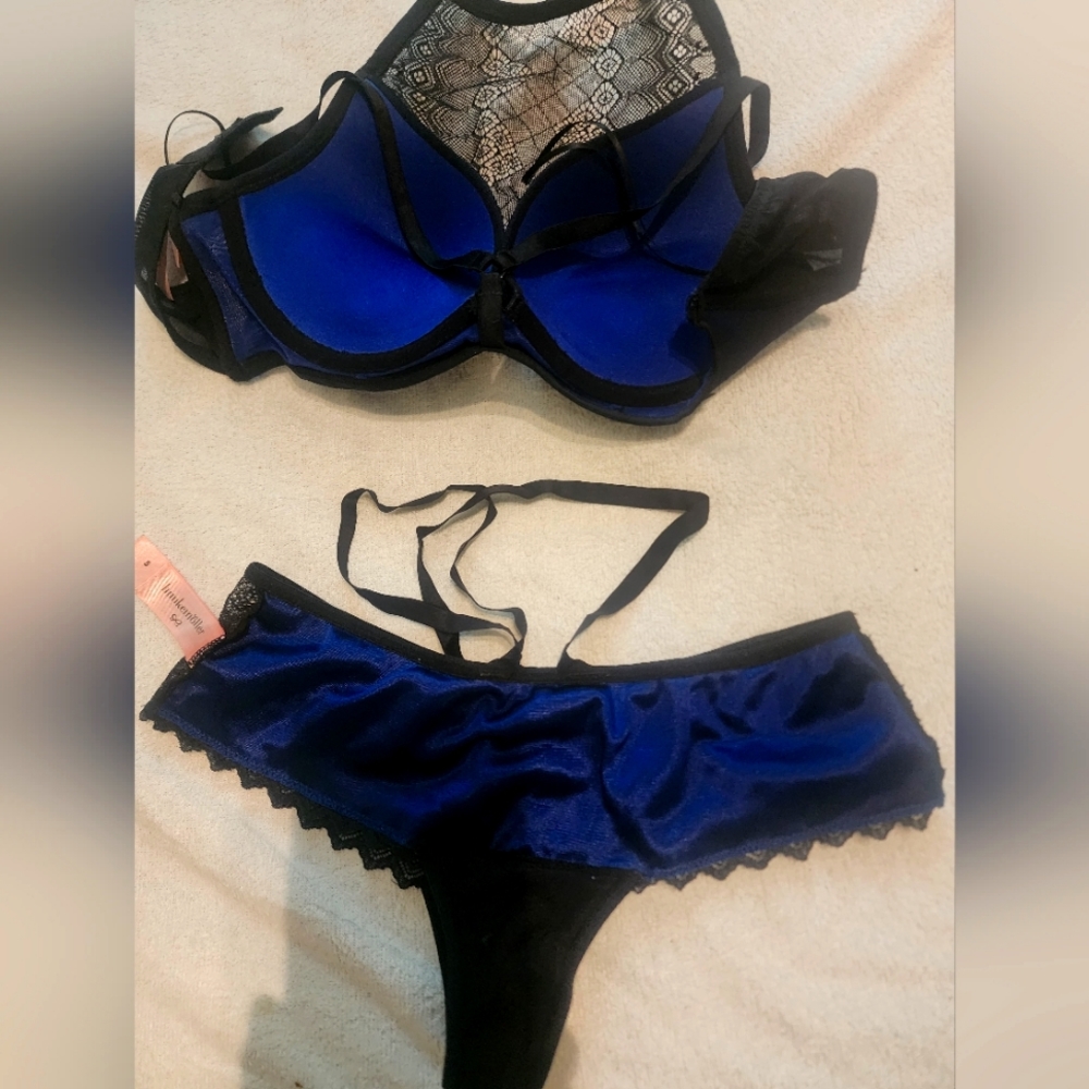 Hunkemoller - Picture 2 of 4